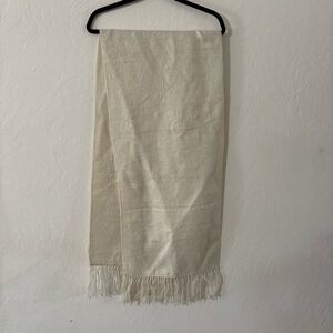 Alpaca Cream / White Scarf Wrap Super Soft Fringe‎ Peru 68” Long 15” Wide